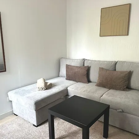 شقة Charming & Cozy 3 In Center With Wifi خنت